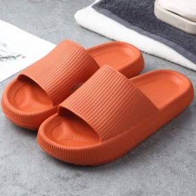 Custom slippers met logo | Slippers bedrukken vanaf kle...