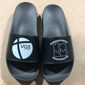 Slippers personaliseren | Eigen ontwerp en logo bedrukk...