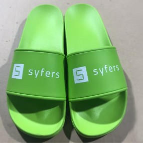 Bedrukte slippers bestellen | Slippers met bedrijfslogo