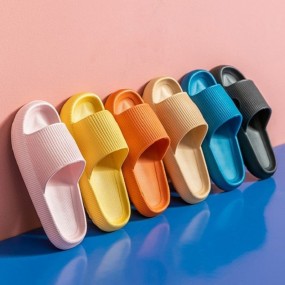 Slippers met logo bedrukken | Slippers laten bedrukken ...